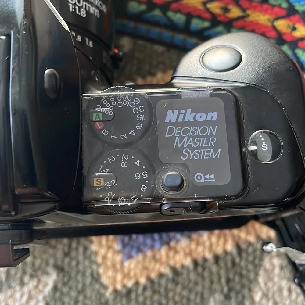 Nikon N4004s, Accessories, Manuals and Bag - Picture 5 of 11